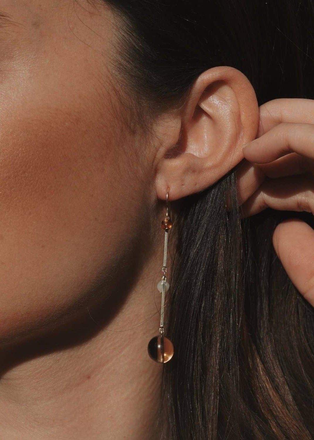 Short Fête Earrings in Tan