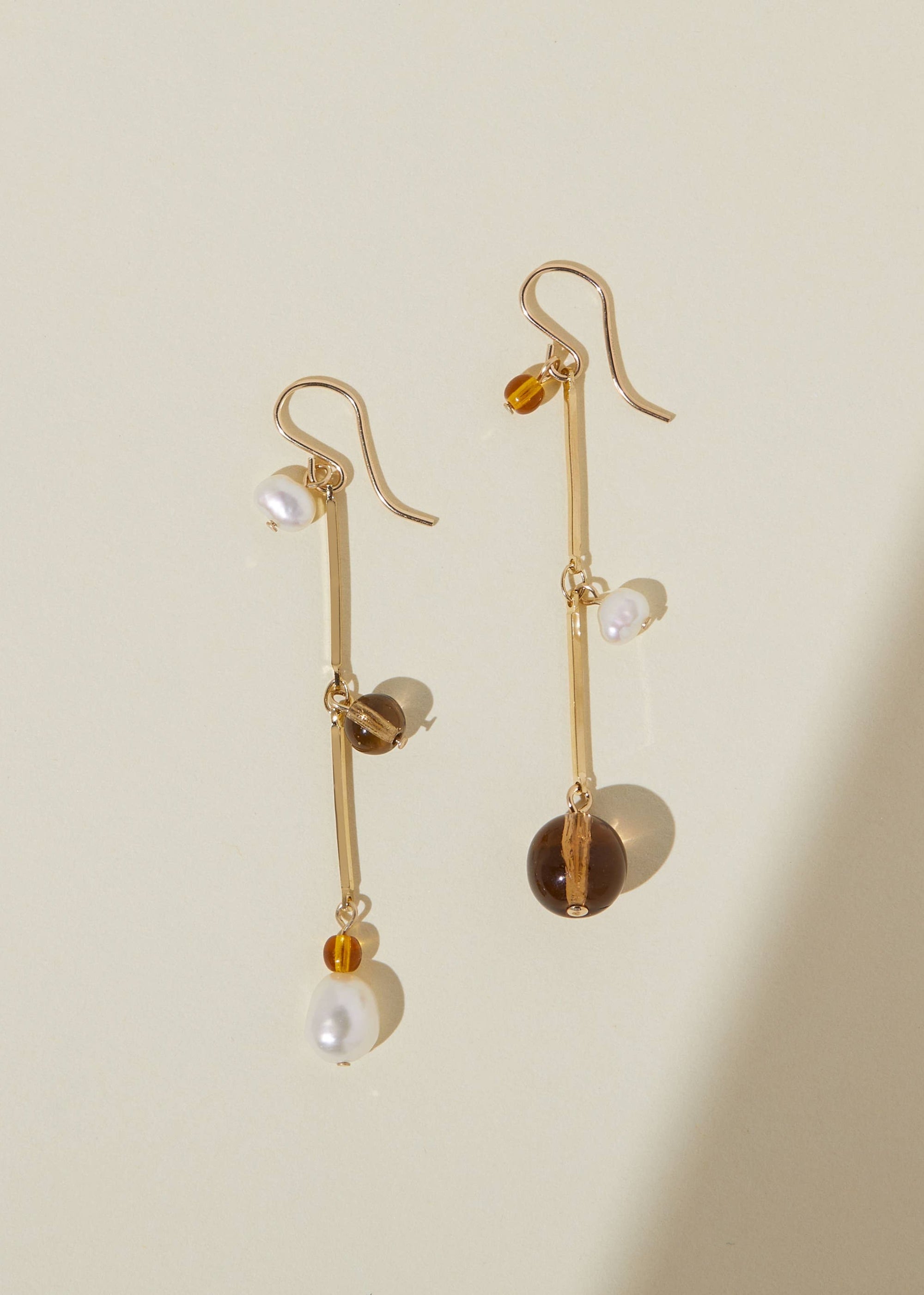 Short Fête Earrings in Tan