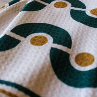 Close-up Of Emerald Chain Dish Towel