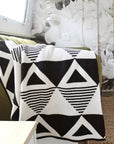 Envie Throw