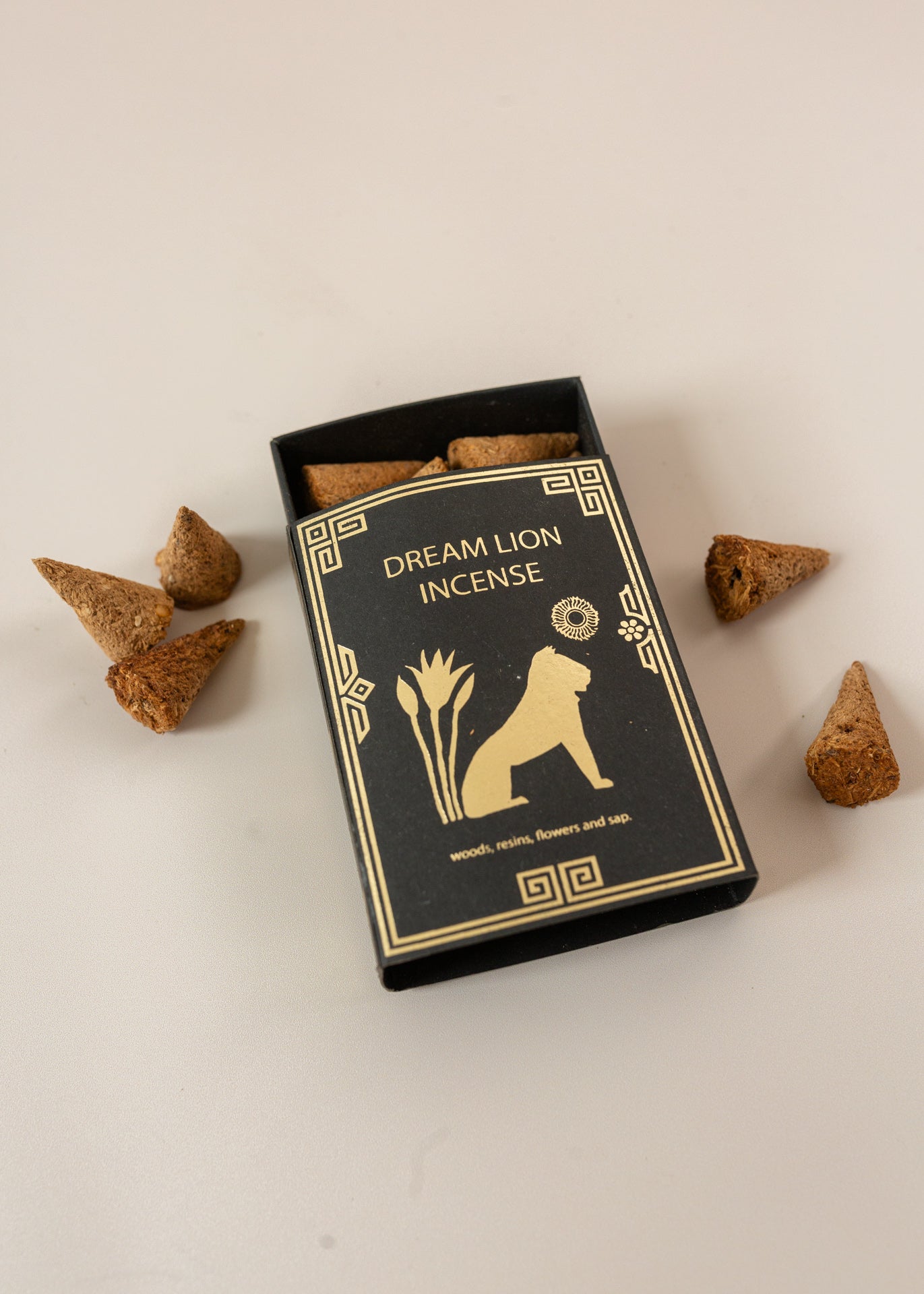Black Dream Lion Incense Cone Box &amp; Cones