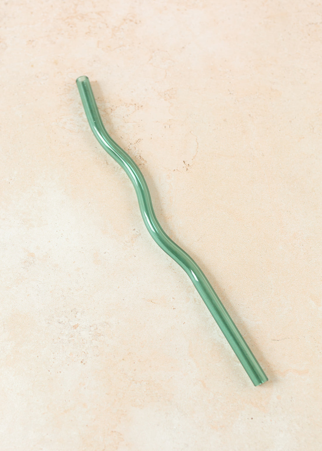 https://gettortuga.com/cdn/shop/files/Tortuga-Reed-Sustainable-Wiggly-Straws-7_1100x.jpg?v=1691941241