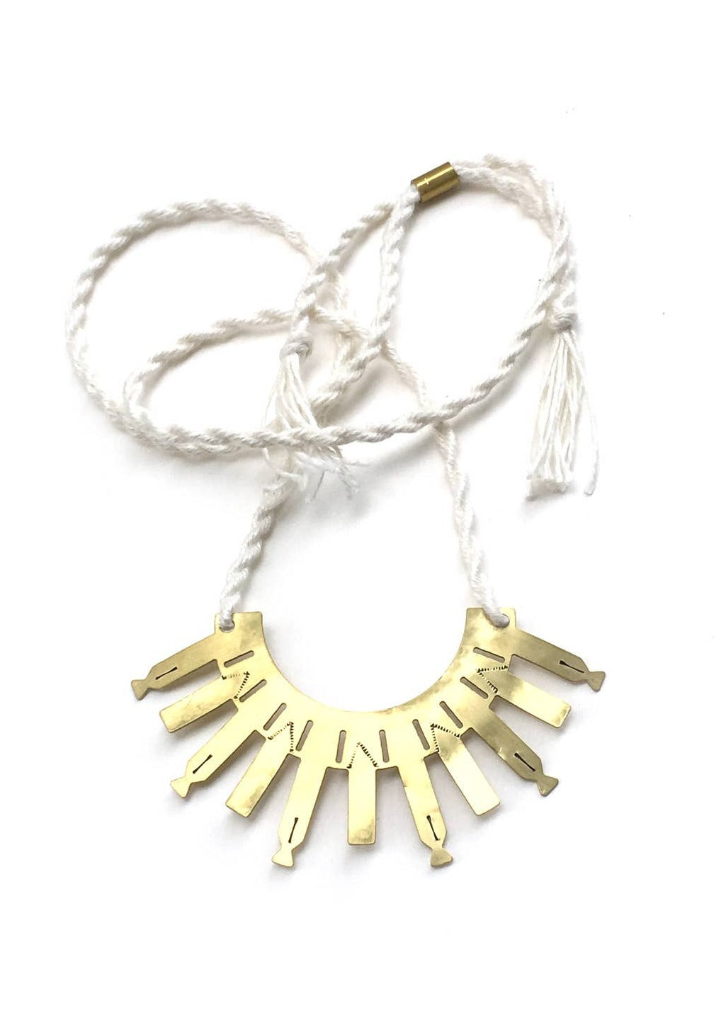 Yucca Necklace With Cream Linen 