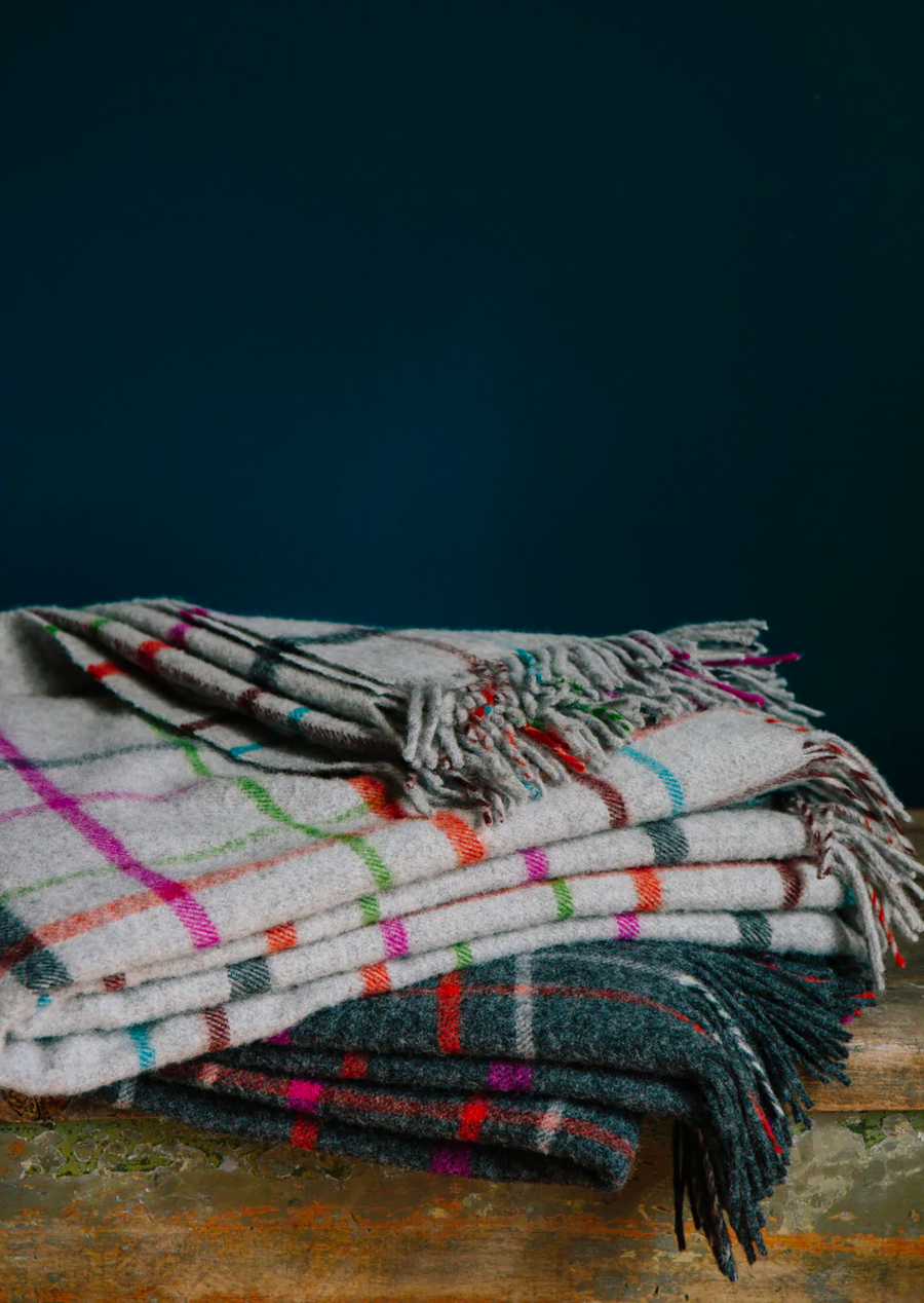 Merino Lambswool Throw in Fog Plaid Multi